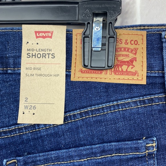Levi’s mid length shorts mid rise slim through hip size 2 W26 NWT - Picture 7 of 10